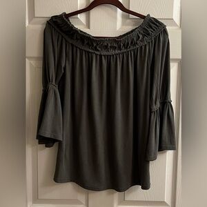 CHIC~GRAY~OFF THE SHOULDER BLOUSE~